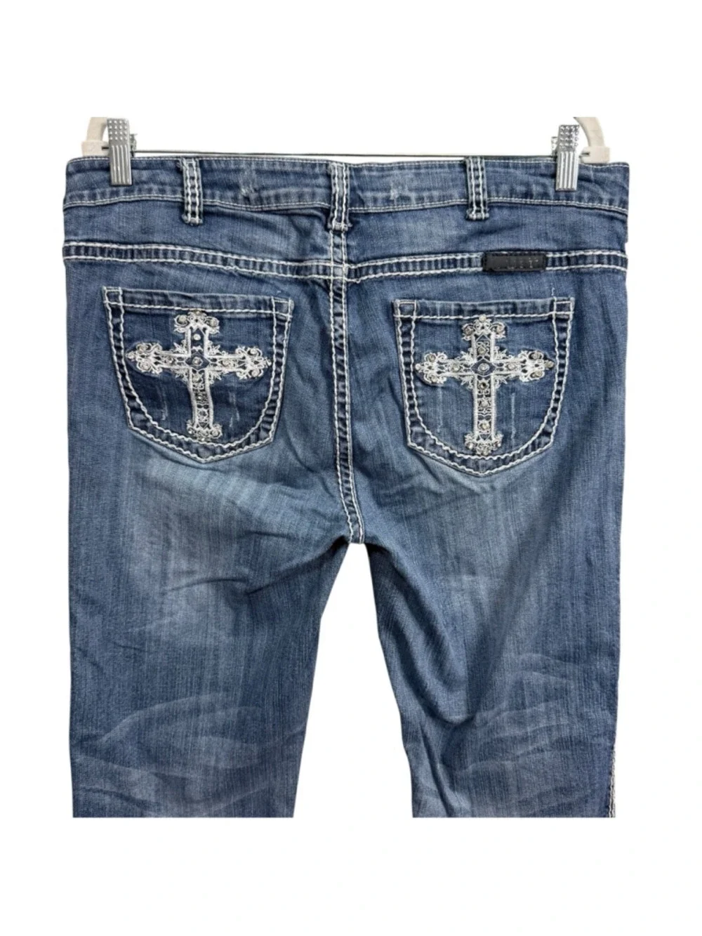 Cowgirl‎ Tuff Victory White Cross Embroidered Bootcut Jeans 33x37